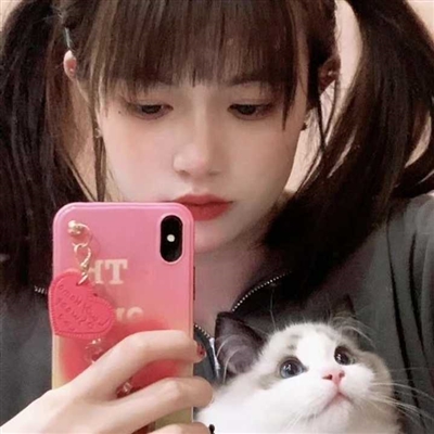 2023最新陌陌女生性感头像图片大全(共22张)