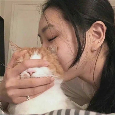 2023最新陌陌女生性感头像图片大全(共22张)