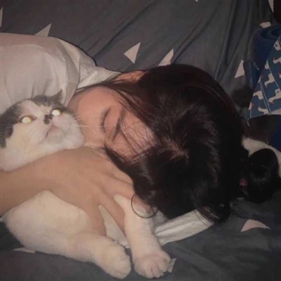 2023最新陌陌女生性感头像图片大全(共22张)