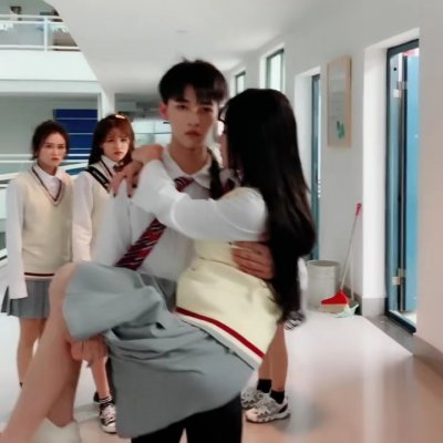 满满的学院风校园恋爱必备情侣头像(20张)