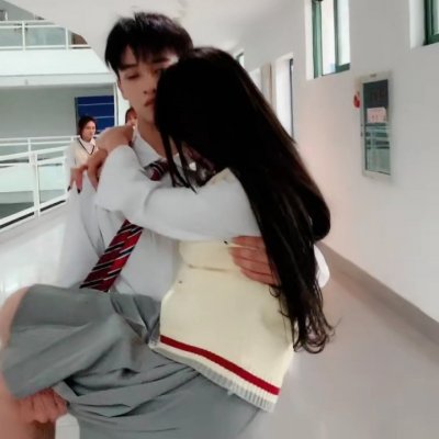 满满的学院风校园恋爱必备情侣头像(20张)