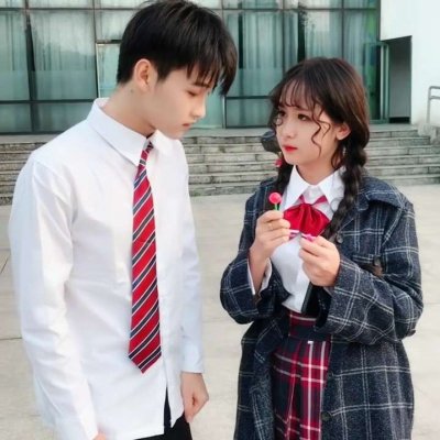满满的学院风校园恋爱必备情侣头像(20张)