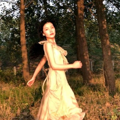 微信姐妹头像一人一张(精选16张)