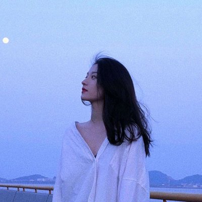 微信姐妹头像一人一张(精选16张)