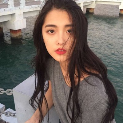 微信姐妹头像一人一张(精选16张)