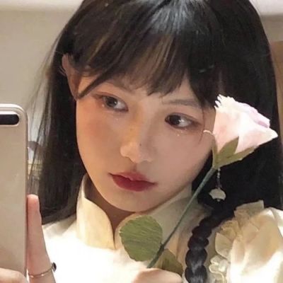 女生头像真人小清新意境高清图片(共24张)