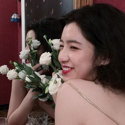 女生头像真人小清新意境高清图片(共24张)