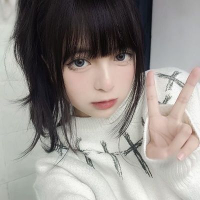 稀有头像女生真人小众高清图片(20张)