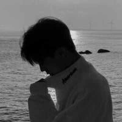 男头像黑白高冷头像(优选20张)