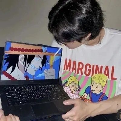 2023最颓废头像(优选22张)