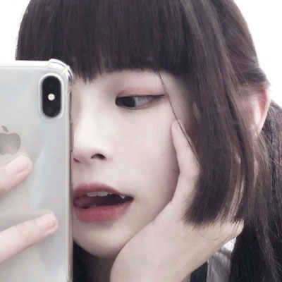 高清可爱美女卖萌天真的头像(优选20张)