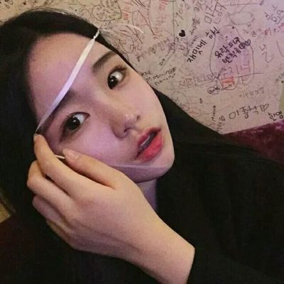 高清可爱美女卖萌天真的头像(优选20张)