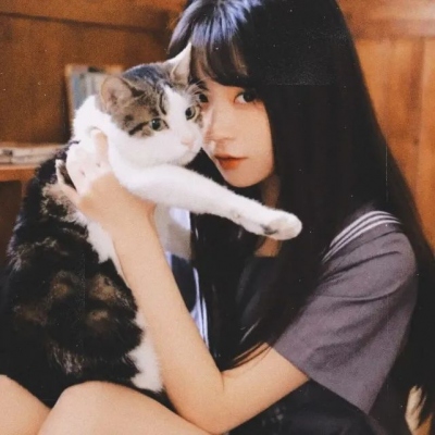 高清好看的复古风意境女生头像图片(精选22张)