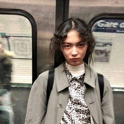 高清好看的复古风意境女生头像图片(精选22张)