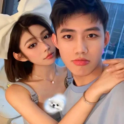 最新版浪漫又很纯情的情头大全(共24张)