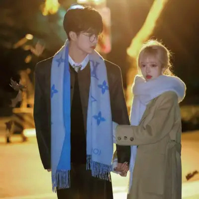 最新版浪漫又很纯情的情头大全(共24张)