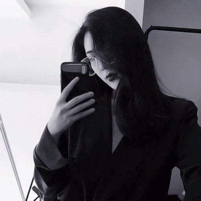 高清好看的高冷霸气黑白女王范头像图片(18张)