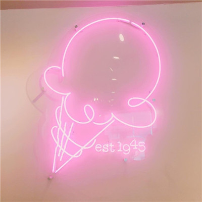 网红霓虹灯女生头像(优选20张)