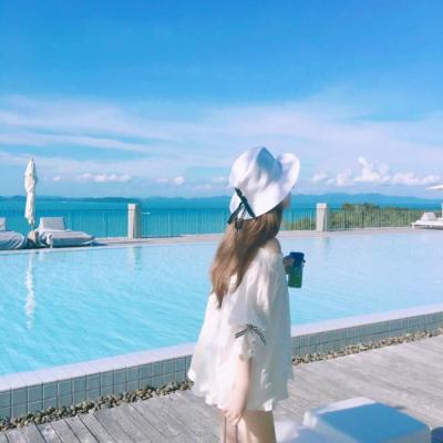 微信女生头像小清新背影高清图片(精选22张)