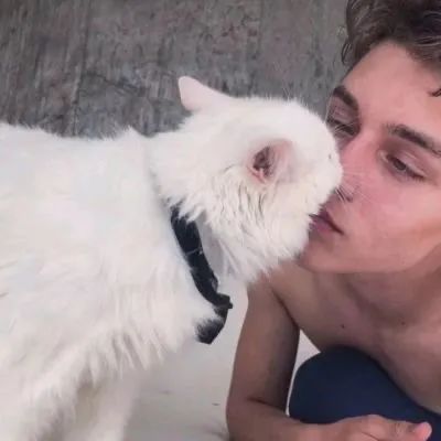 帅气的欧美男生qq头像(优选22张)