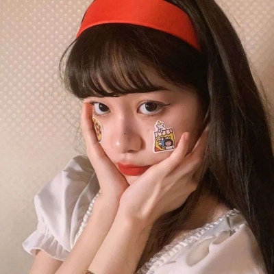 1823满满的春天气息感元气女生头像(优选20张)