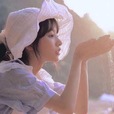 1823满满的春天气息感元气女生头像(优选20张)