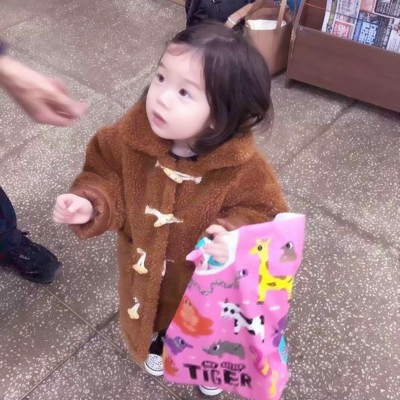 萌娃闺蜜头像一人一张(32张)