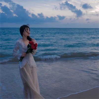 2023最好看的女生微信头像(共24张)