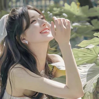 2023最好看的女生微信头像(共24张)