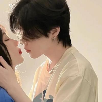 超级好看的高清情头(优选16张)