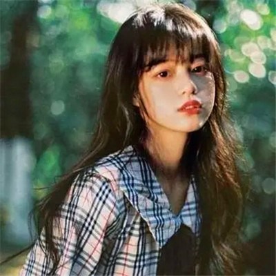 2023年最潮最火女生头像图片(24张)