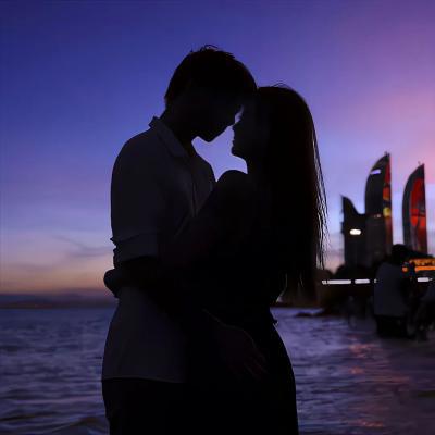 好看情侣头像真人高颜值一人一张(精选18张)