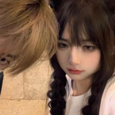 好看情侣头像真人高颜值一人一张(精选18张)