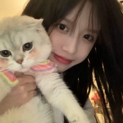 独特气质女生头像图片(20张)