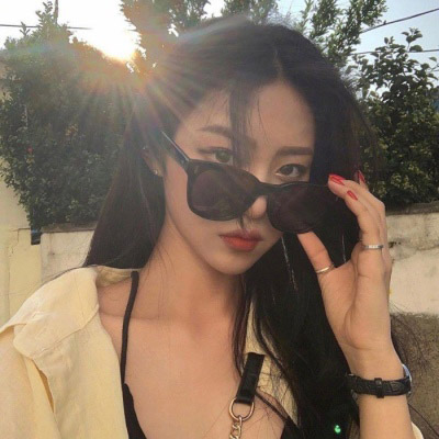 成熟时尚女士微信头像(优选22张)