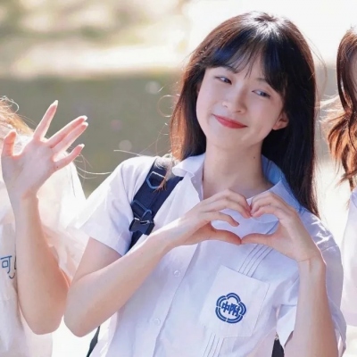 抖音网红头像女生头像(共24张)