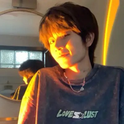 2023最潮最新微信男头像(24张)