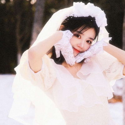 高清闺蜜头像一甜一冷图片大全(优选20张)