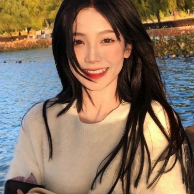 一些好看的网红女头像(优选24张)