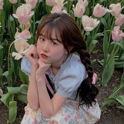 头像意境唯美女生图片(20张)