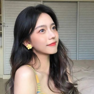 头像意境唯美女生图片(20张)