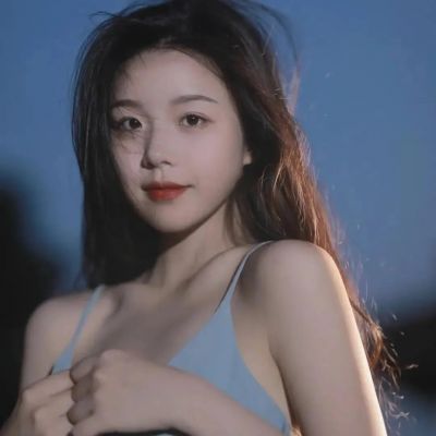 头像意境唯美女生图片(20张)