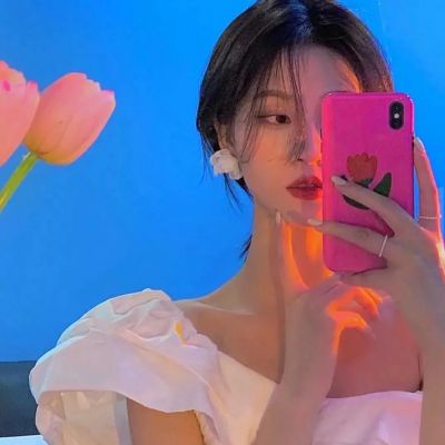 高清意境女头像图片(22张)