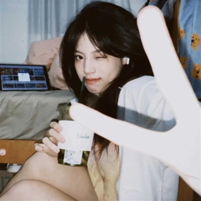 高清意境女头像图片(22张)