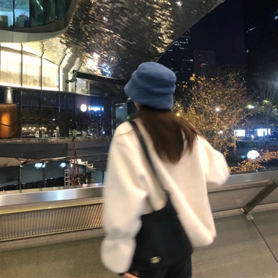 特别漂亮特别甜的女头像图片(精选24张)