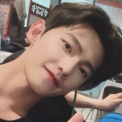 2023年最火头像男生高冷头像