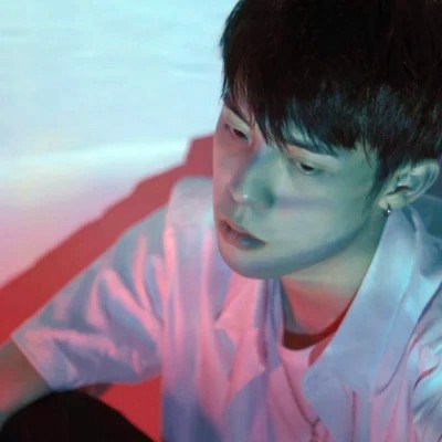 2223新款可爱男微信头像(精选20张)