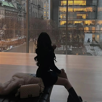 2023抖音最火女生背影头像(优选24张)