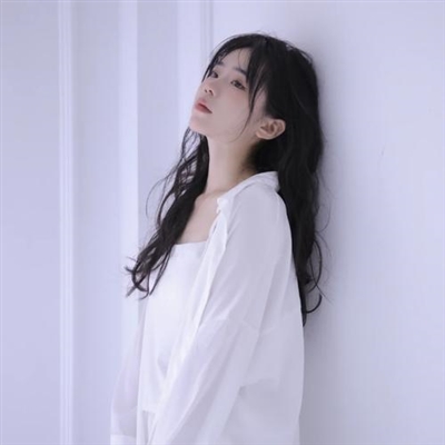 2023年最火爆的头像女生(共24张)