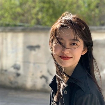 2023年最火爆的头像女生(共24张)